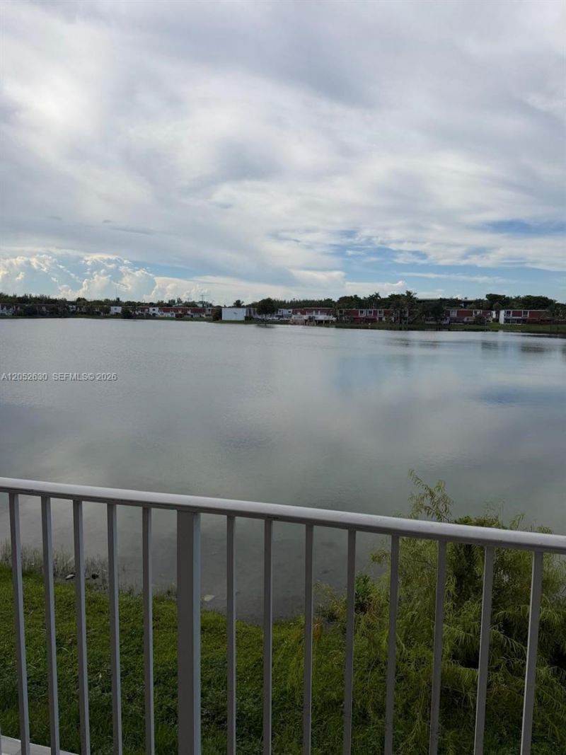 310 NW 107th Ave , Unit 202, Miami, FL 33172 Photo