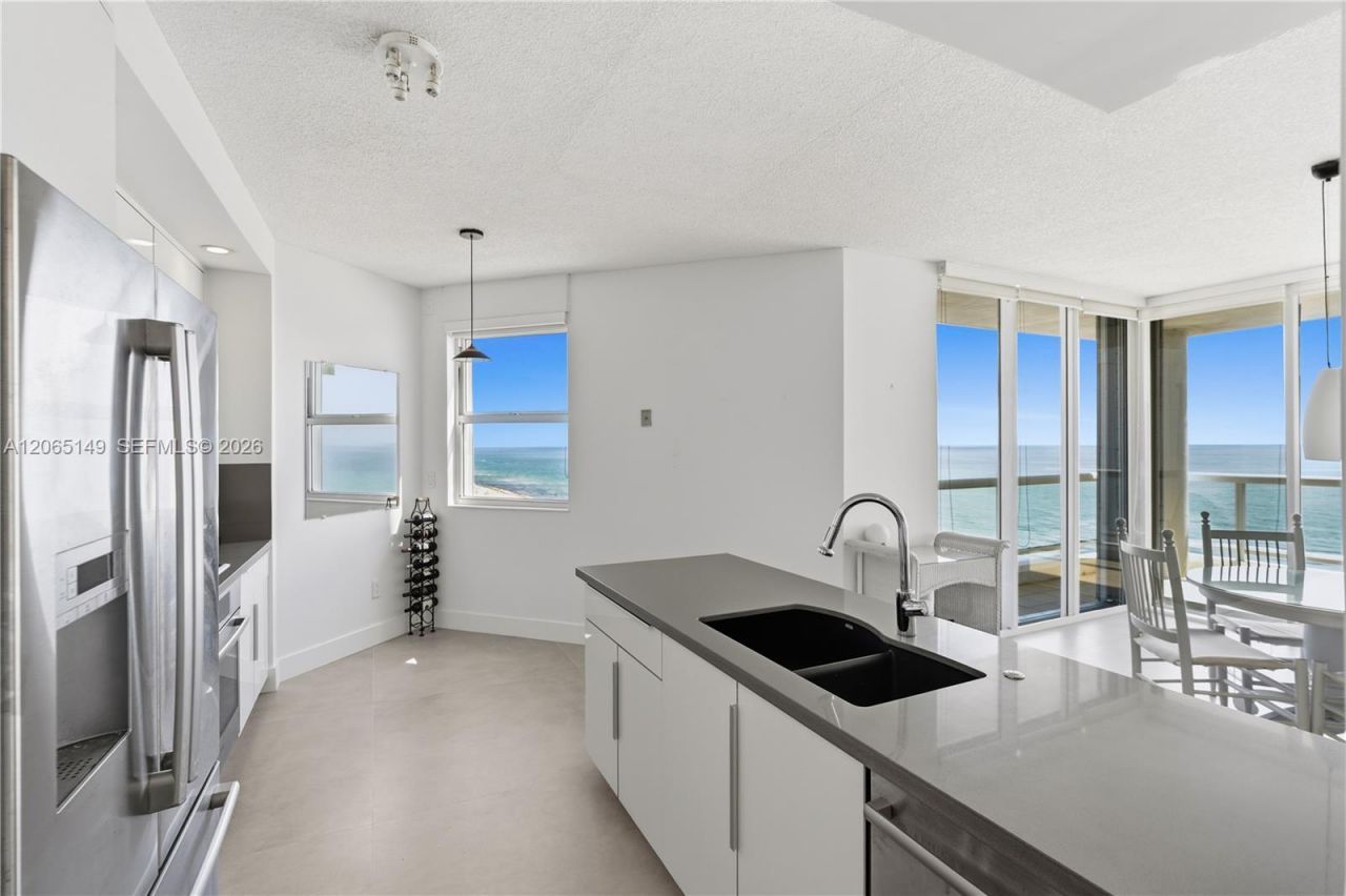 4201 Collins Ave, Unit 1503, Miami Beach, FL 33140 Photo