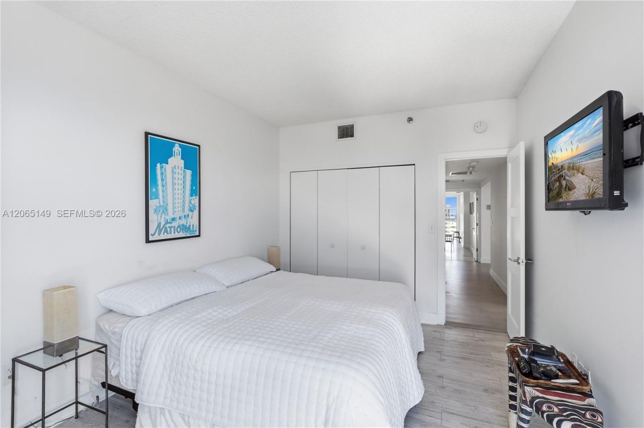 4201 Collins Ave, Unit 1503, Miami Beach, FL 33140 Photo