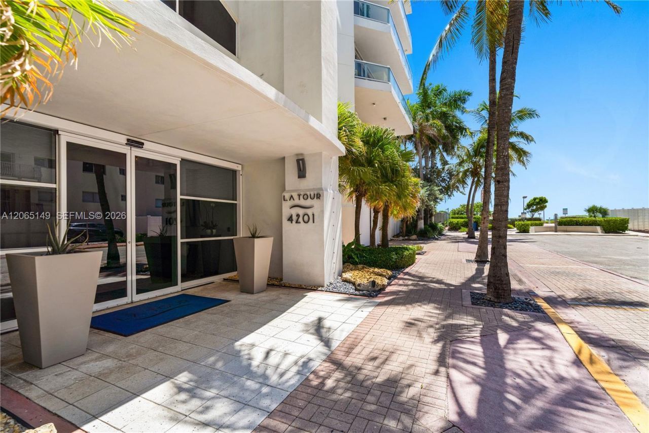 4201 Collins Ave, Unit 1503, Miami Beach, FL 33140 Photo