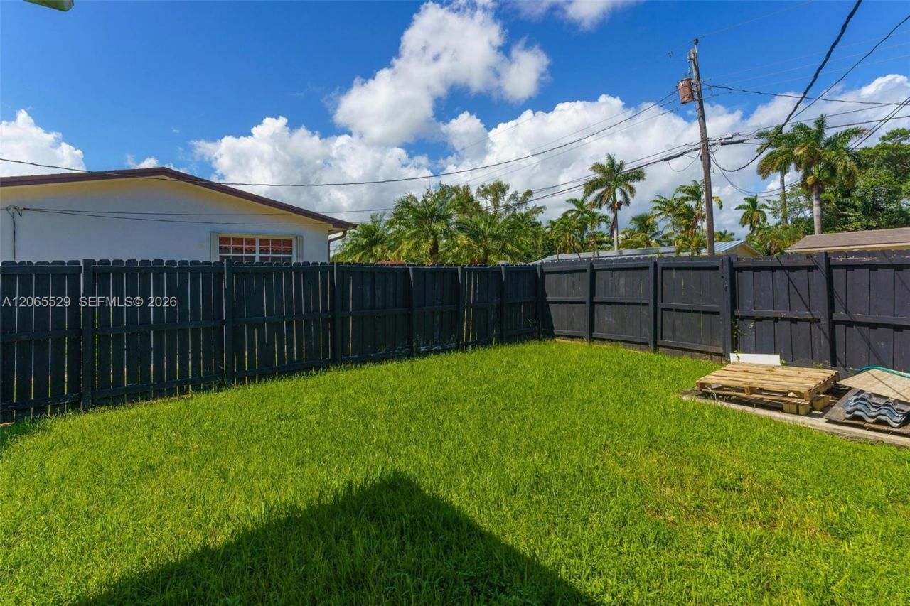 11420 NE 4th Ave , Miami, FL 33161 Photo