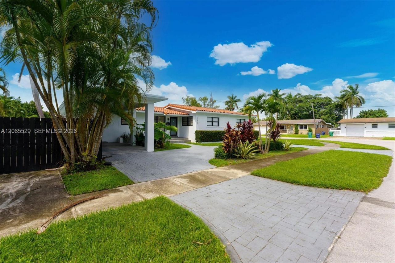 11420 NE 4th Ave , Miami, FL 33161 Photo