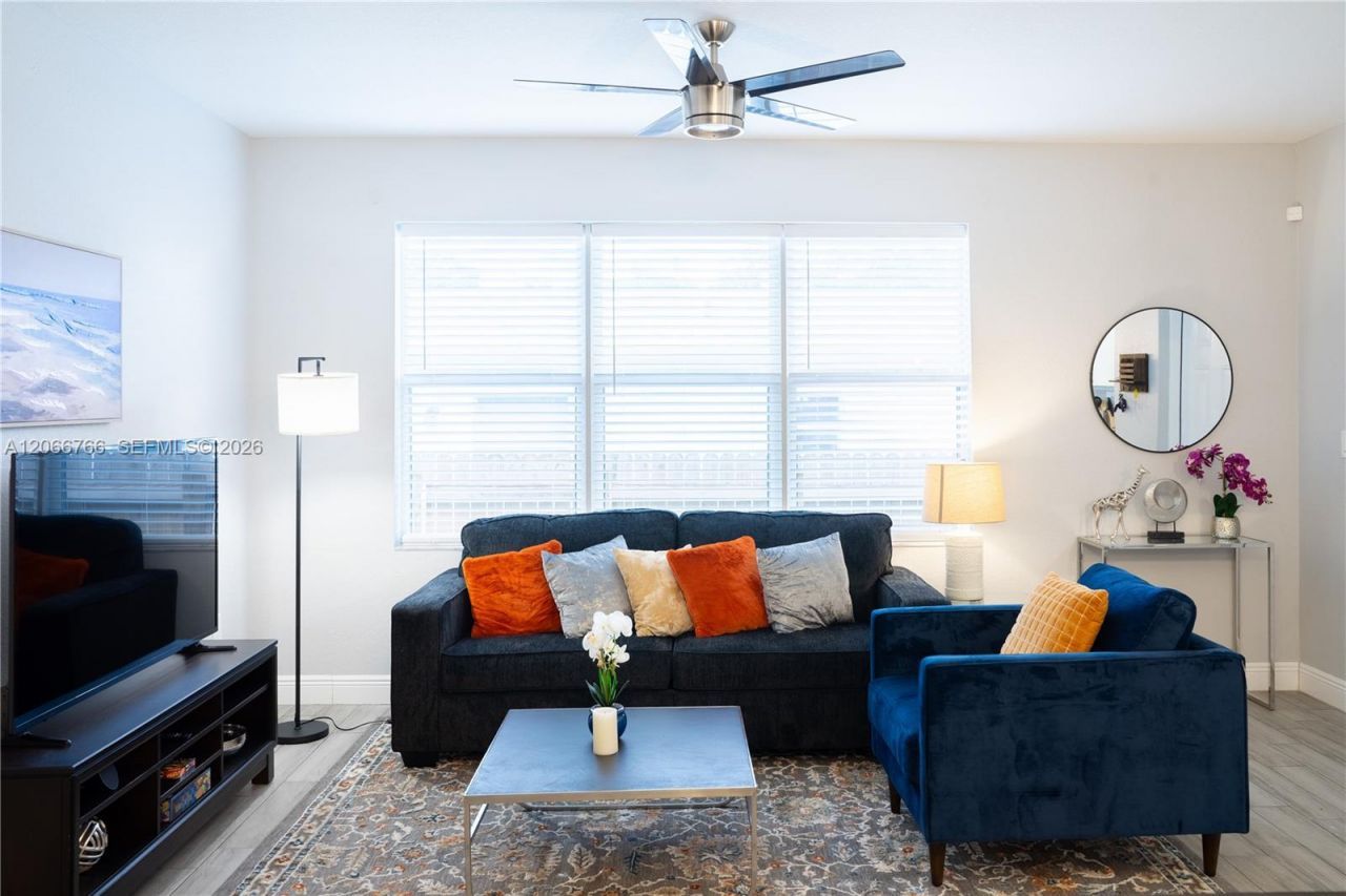 837 NW 14th Way , Fort Lauderdale, FL 33311 Photo