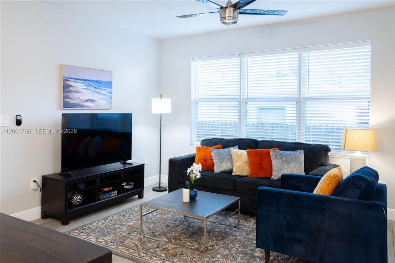 837 NW 14th Way , Fort Lauderdale, FL 33311 Photo