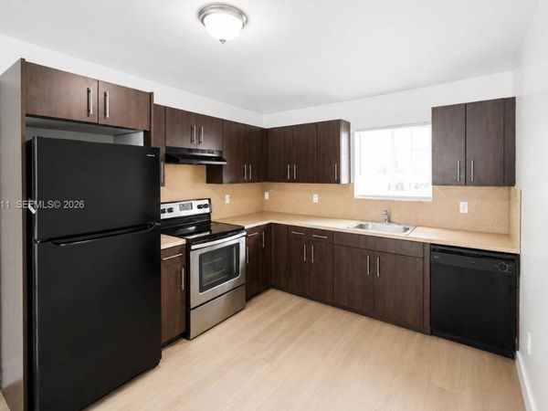 13 S Royal Poinciana Blvd , Unit 20, Miami Springs, FL 33166