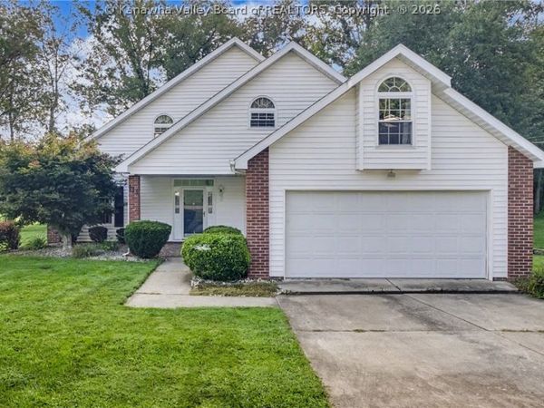 111 Matthew Avenue, Poca, WV 25159