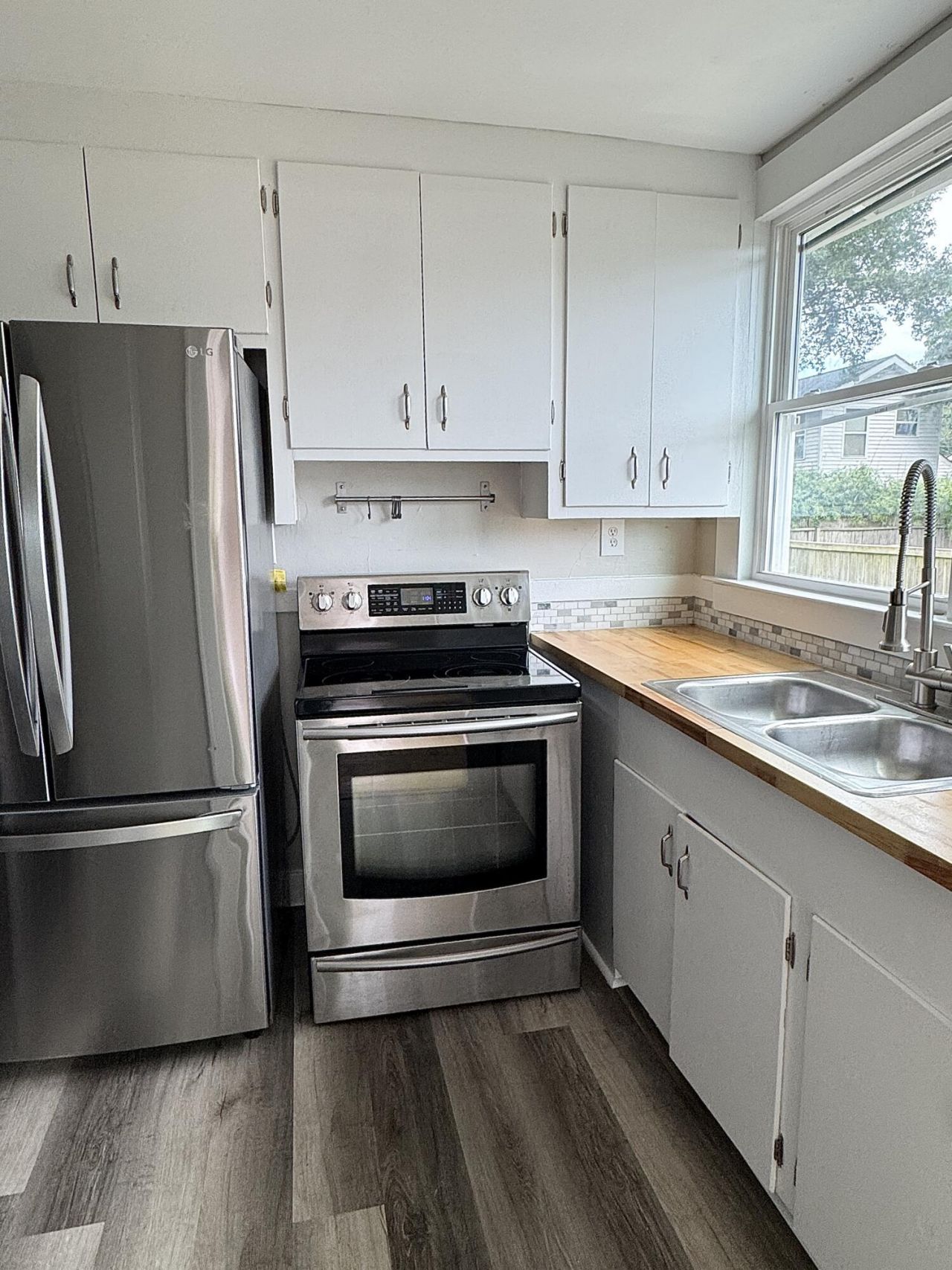 111 Magnolia Road Photo 10