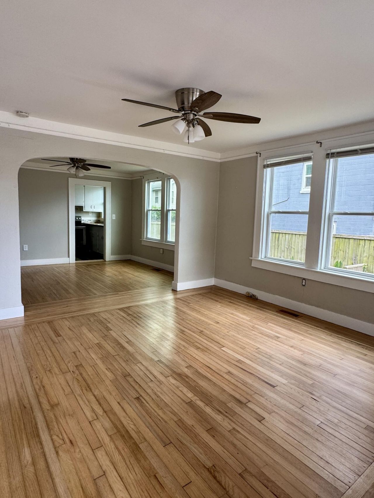 111 Magnolia Road Photo 6