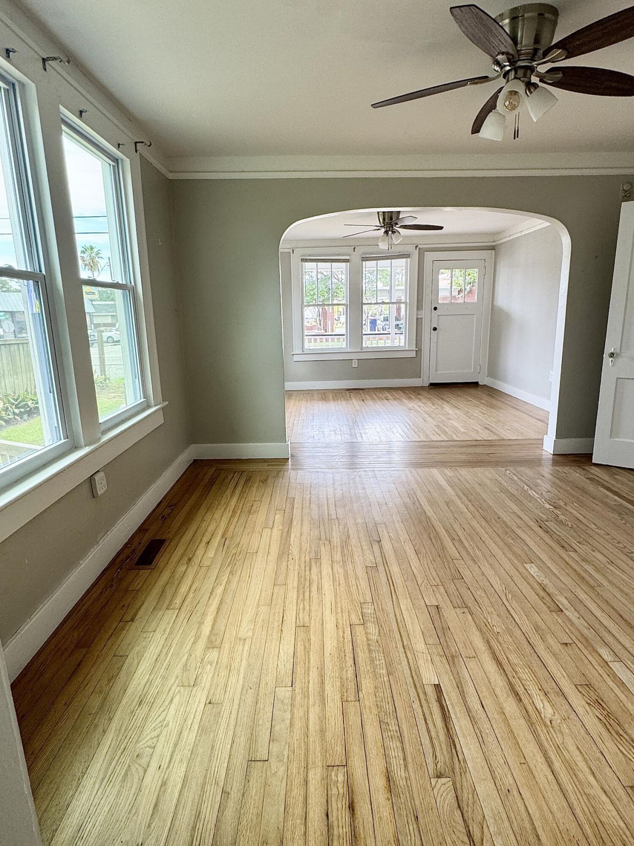 111 Magnolia Road Photo 7