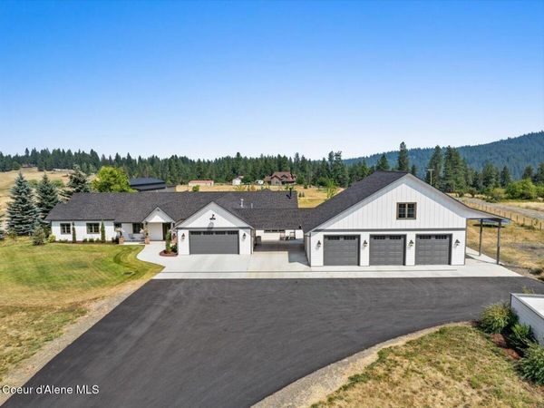 8575 W Haystack LN , Coeur d'Alene, ID 83814