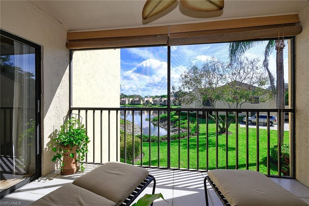 589 Beachwalk Cir, Unit P-203, Naples, FL 34108 Photo