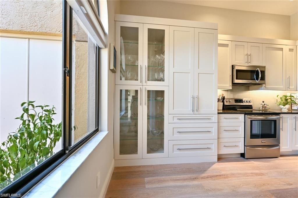589 Beachwalk Cir, Unit P-203, Naples, FL 34108 Photo
