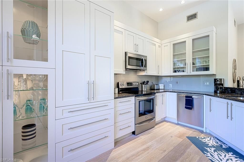 589 Beachwalk Cir, Unit P-203, Naples, FL 34108 Photo