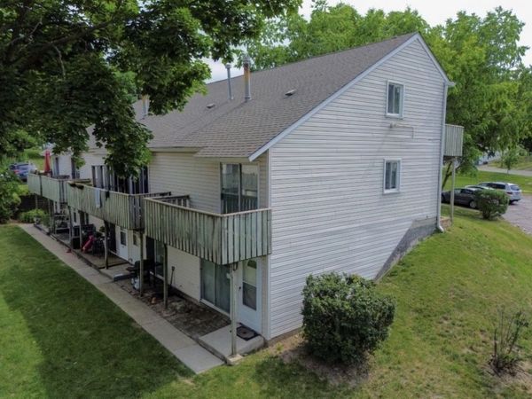 89 Maude Avenue , Fox Lake, IL 60020