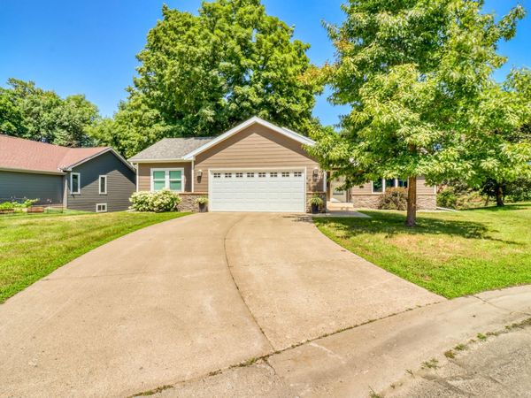 1047 Highwood Circle, Detroit Lakes, MN 56501