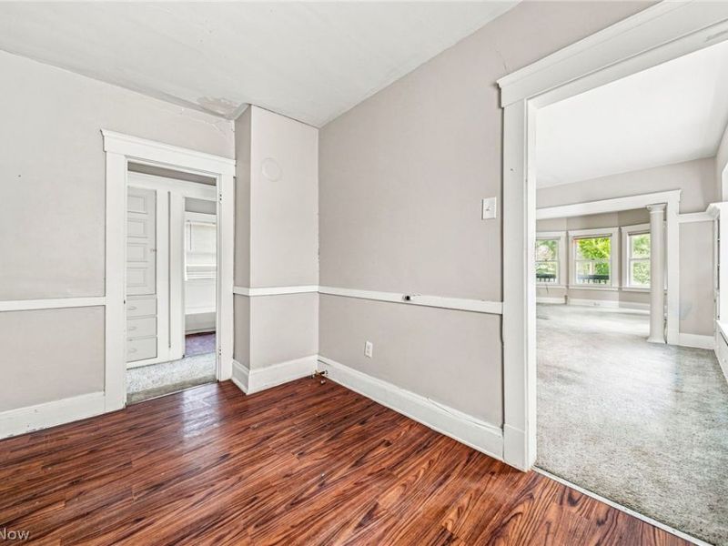 9704 Yale Avenue , Cleveland, OH 44108 Photo 11