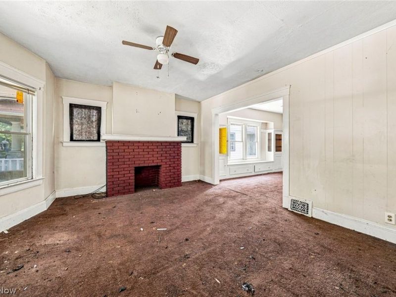 9704 Yale Avenue , Cleveland, OH 44108 Photo 17