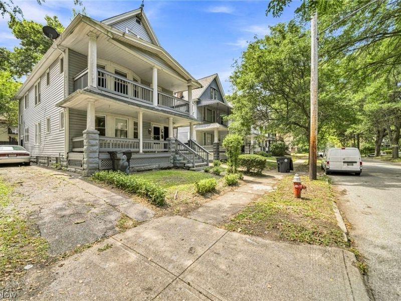 9704 Yale Avenue , Cleveland, OH 44108 Photo 2
