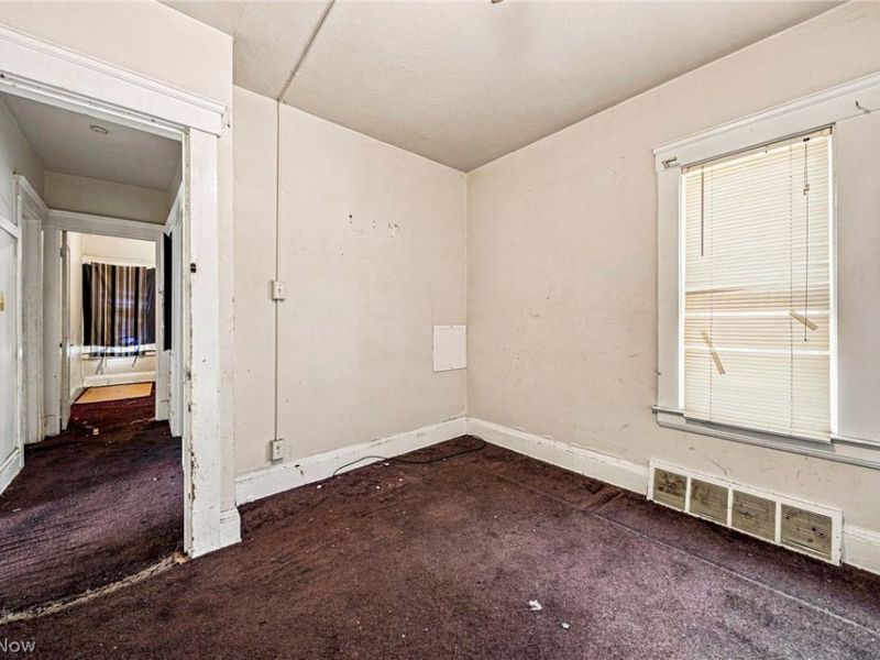 9704 Yale Avenue , Cleveland, OH 44108 Photo 24