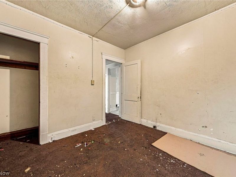 9704 Yale Avenue , Cleveland, OH 44108 Photo 26