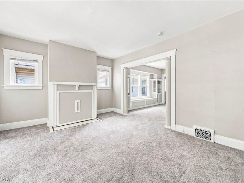 9704 Yale Avenue , Cleveland, OH 44108 Photo 6