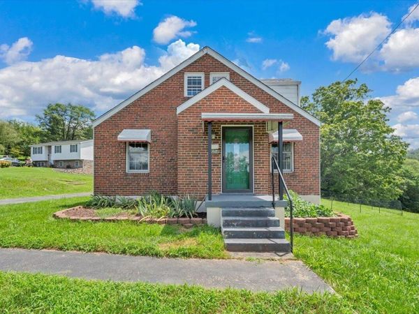 1604 Hiram ST SE, Roanoke, VA 24014