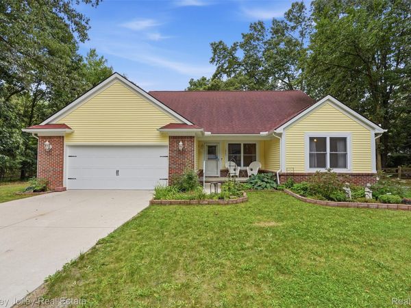 10557 Monticello Road, Hamburg Township, Mi 48169