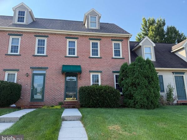 1948 CLINTON AVENUE , CHAMBERSBURG, PA 17201