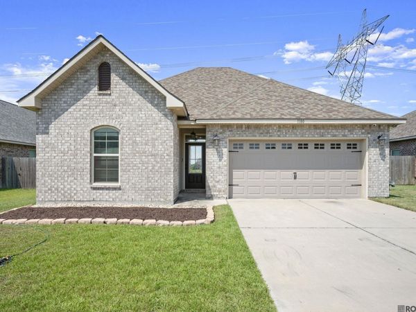 1180 Lakehaven Dr, Gonzales, LA 70737