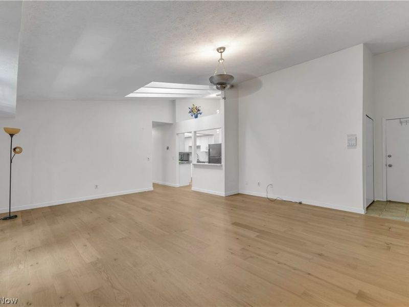2999 S Bay Drive, Unit F8, Westlake, OH 44145 Photo 3
