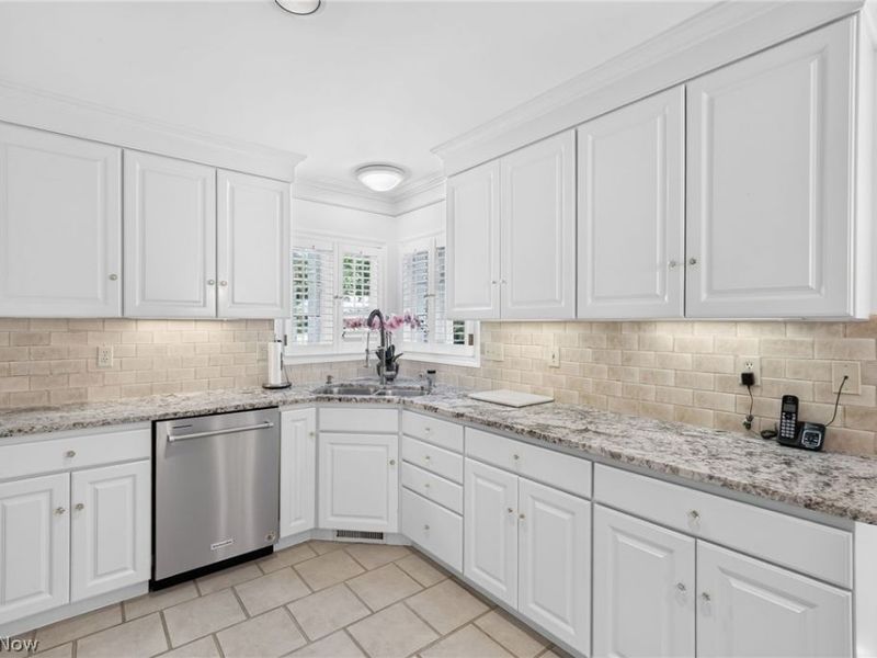 1088 Clubside Drive, Westlake, OH 44145 Photo 16