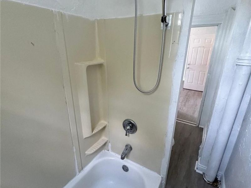 3654 E 53rd Street , Unit 2, Cleveland, OH 44105 Photo 10
