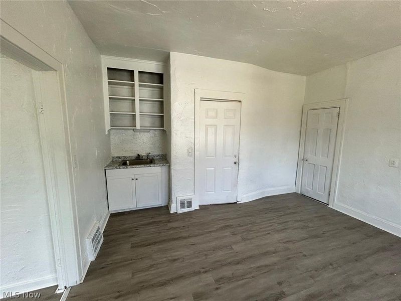 3654 E 53rd Street , Unit 2, Cleveland, OH 44105 Photo 3