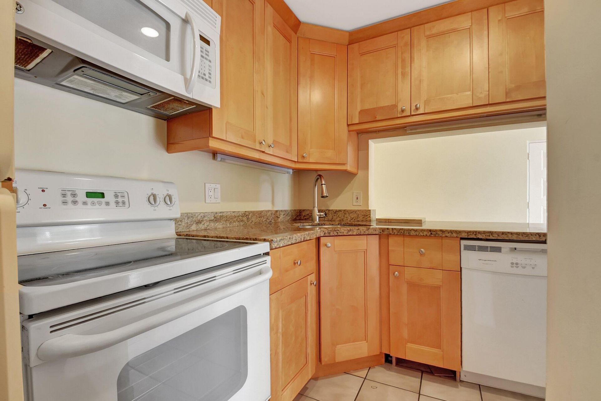 616 Sea Pine Way, Unit C2, Greenacres, FL 33415 Photo