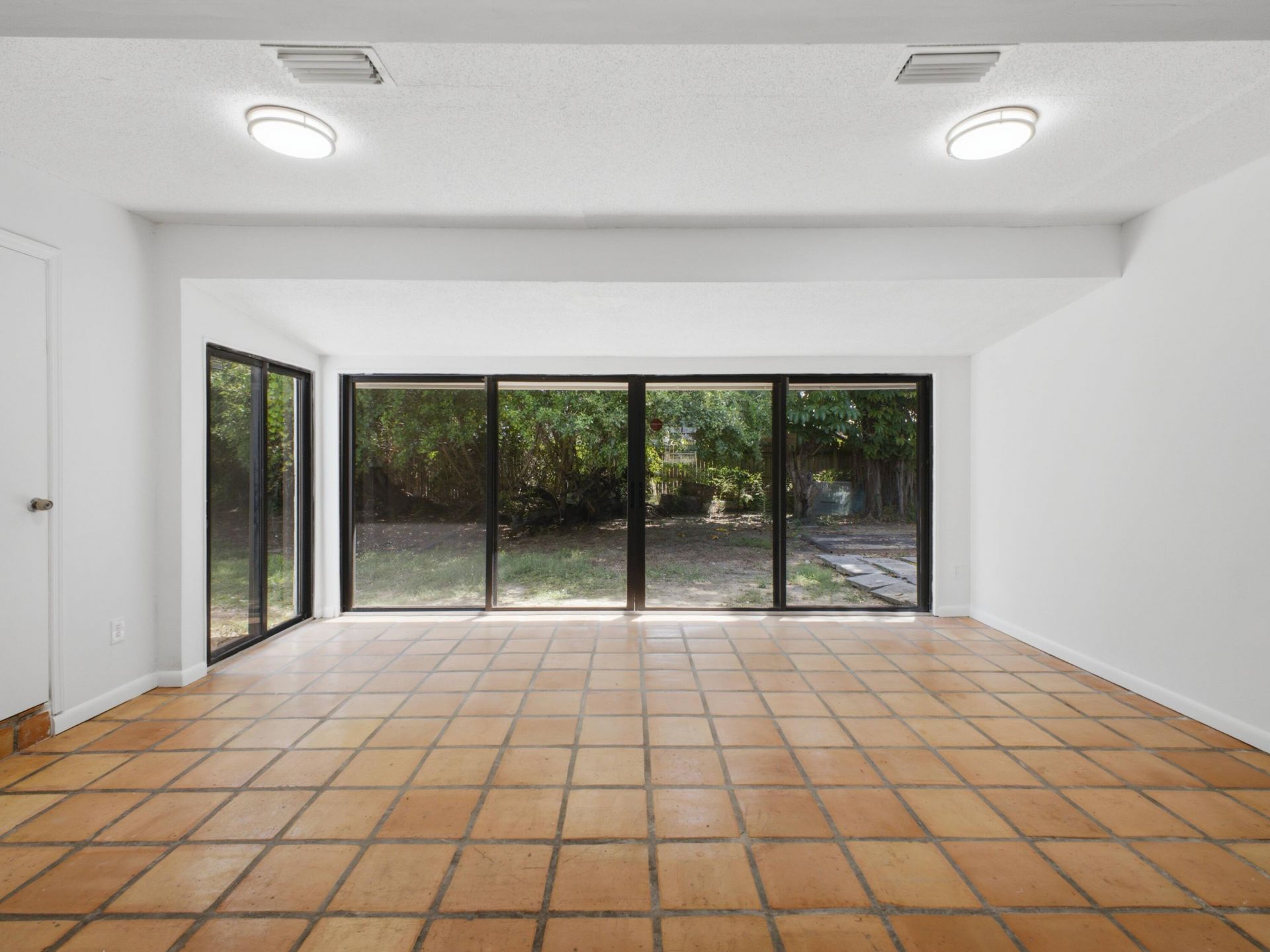 6700 Forest Court, West Palm Beach, FL 33405 Photo