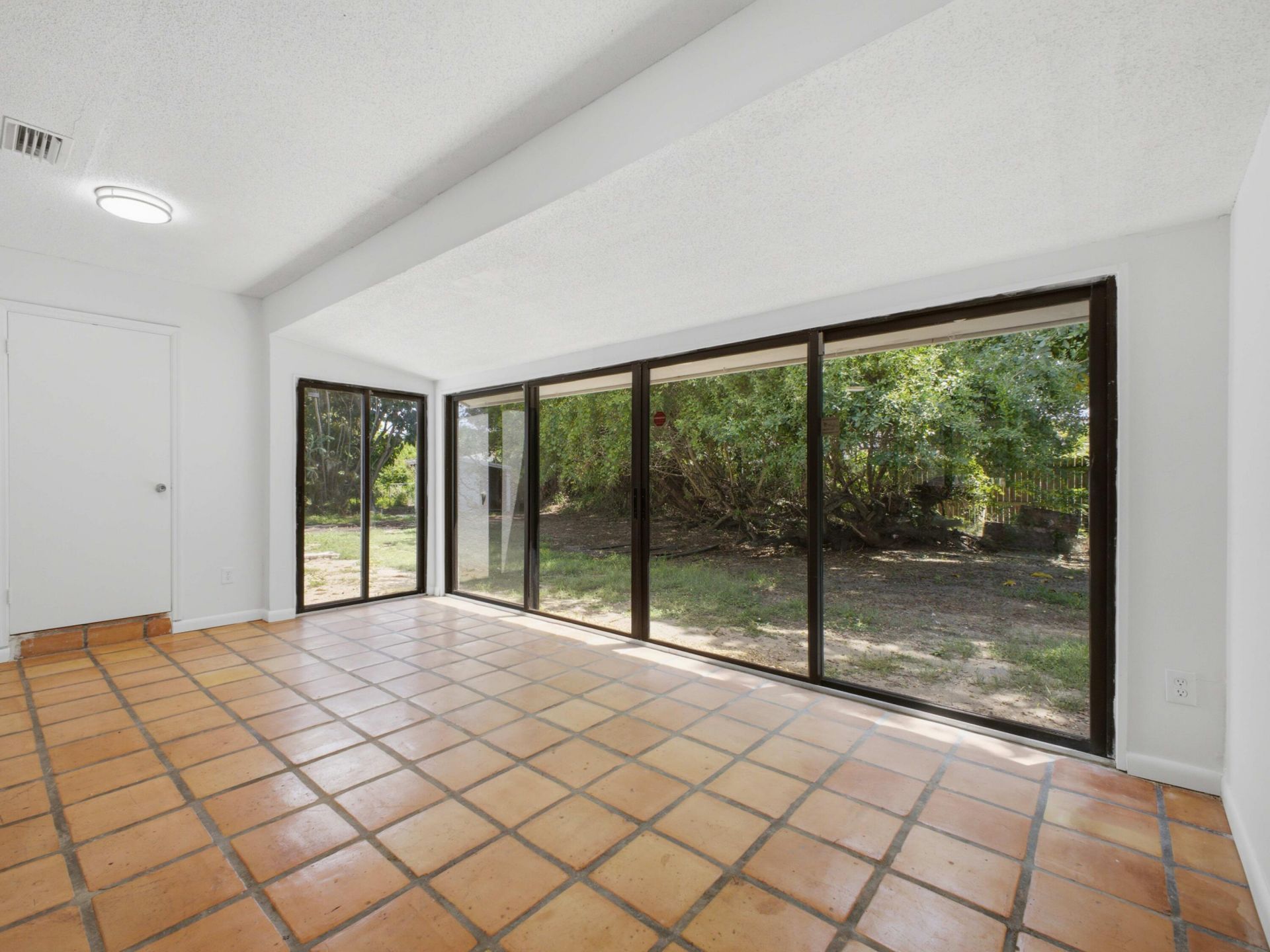 6700 Forest Court, West Palm Beach, FL 33405 Photo