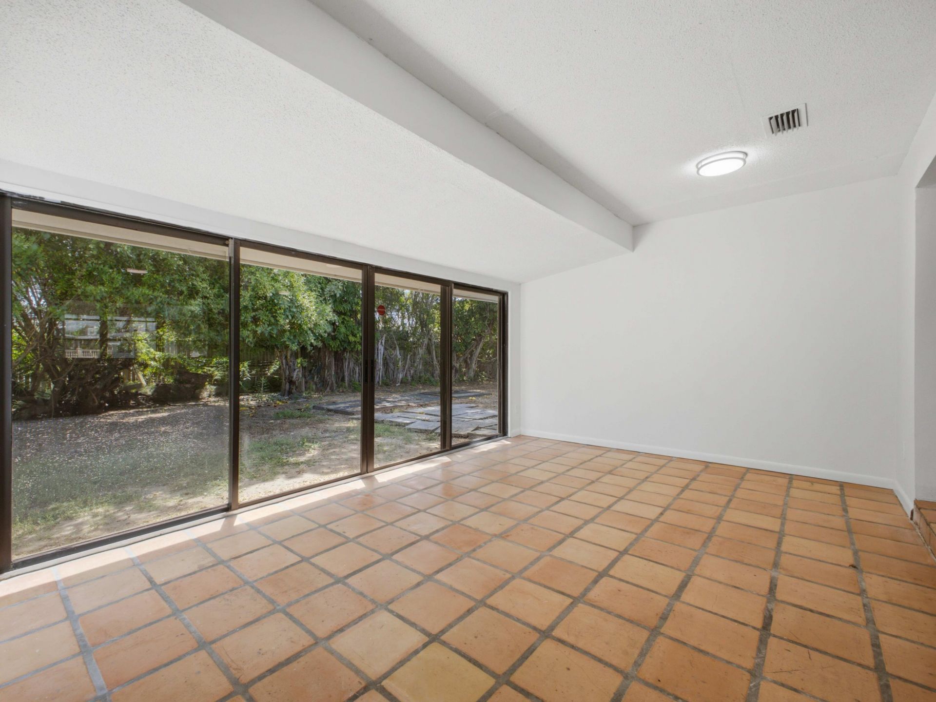6700 Forest Court, West Palm Beach, FL 33405 Photo