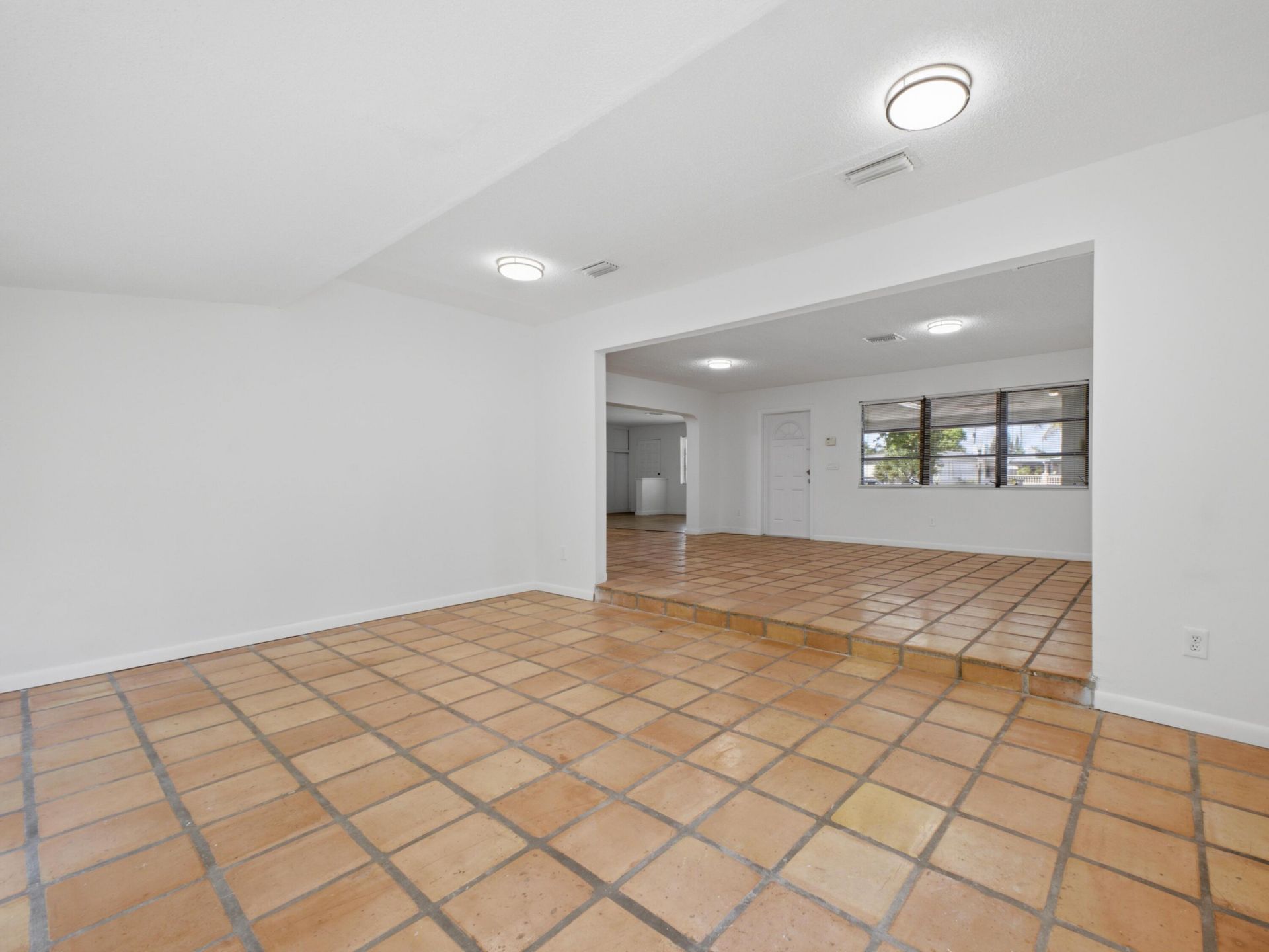 6700 Forest Court, West Palm Beach, FL 33405 Photo