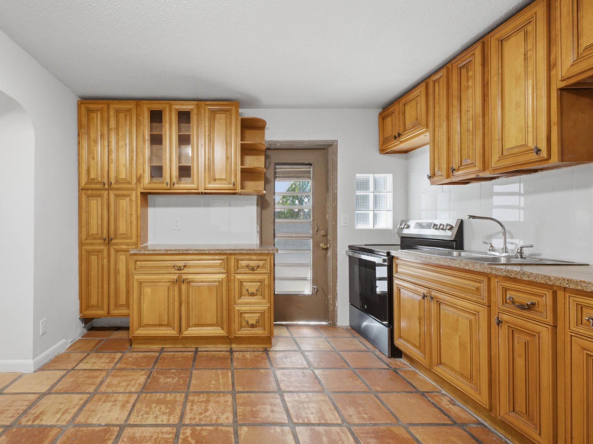 6700 Forest Court, West Palm Beach, FL 33405 Photo