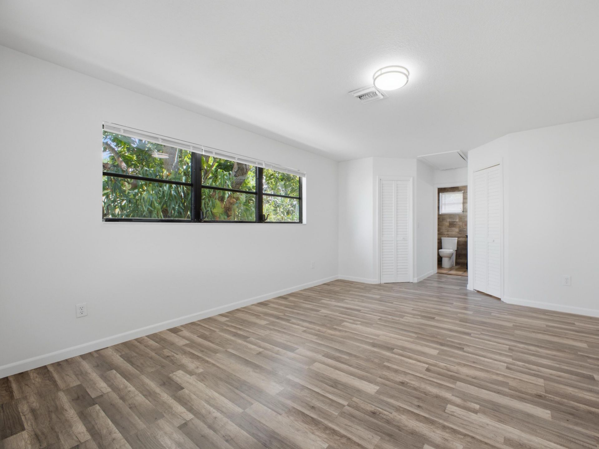6700 Forest Court, West Palm Beach, FL 33405 Photo