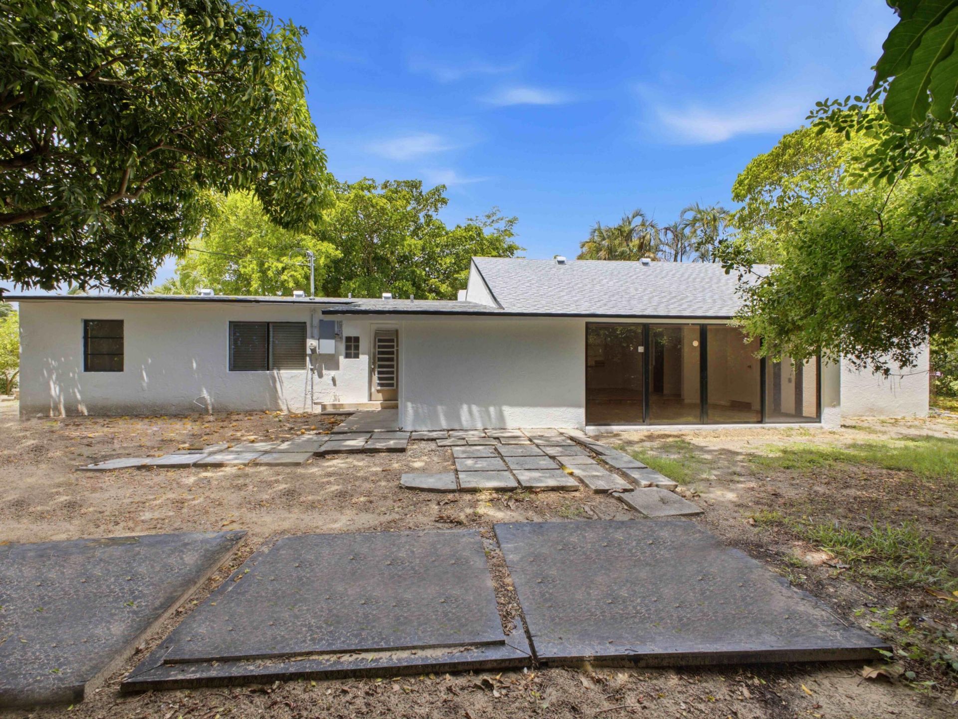 6700 Forest Court, West Palm Beach, FL 33405 Photo