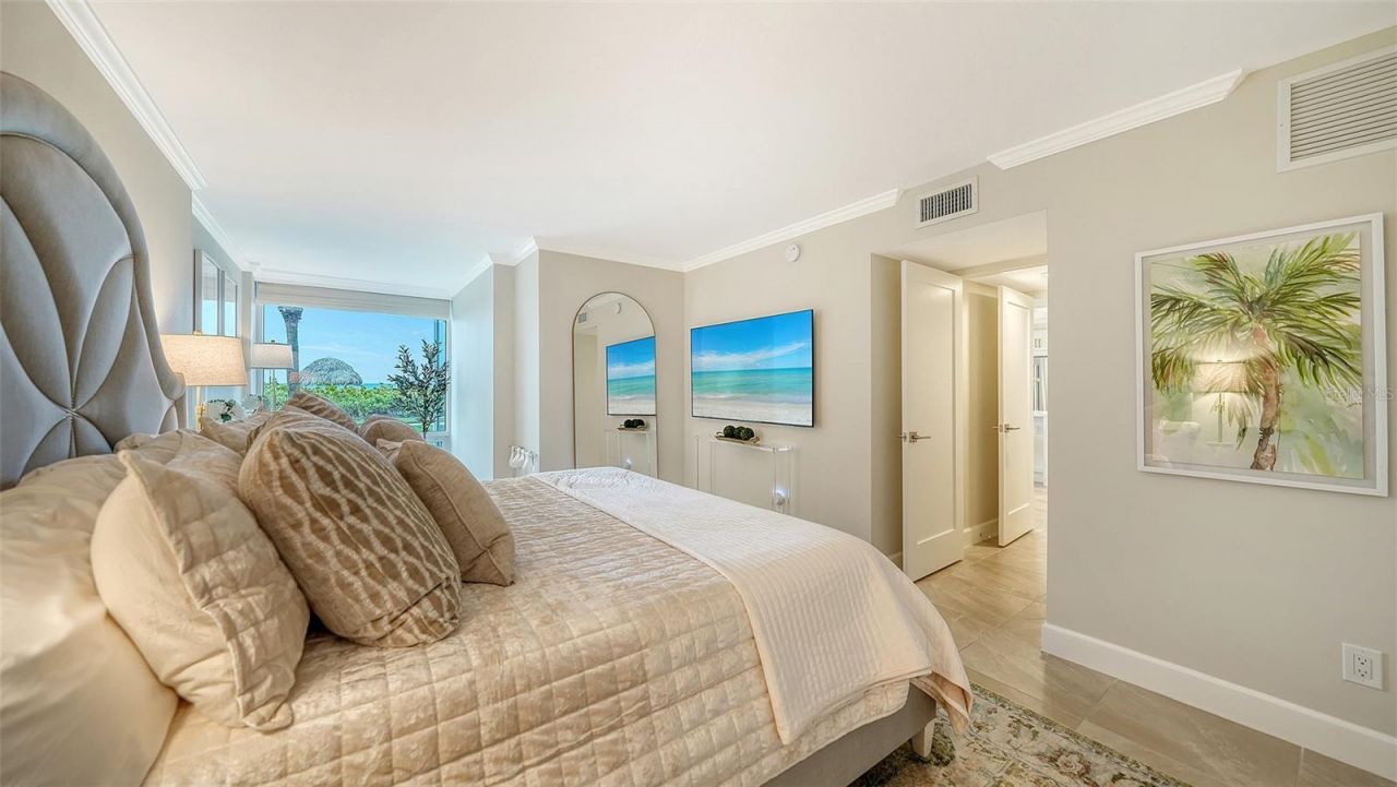 2425 Gulf Of Mexico Drive, Unit 1B, Longboat Key, FL 34228 Photo