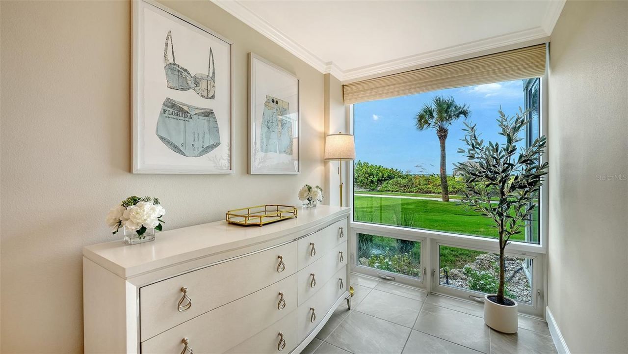 2425 Gulf Of Mexico Drive, Unit 1B, Longboat Key, FL 34228 Photo