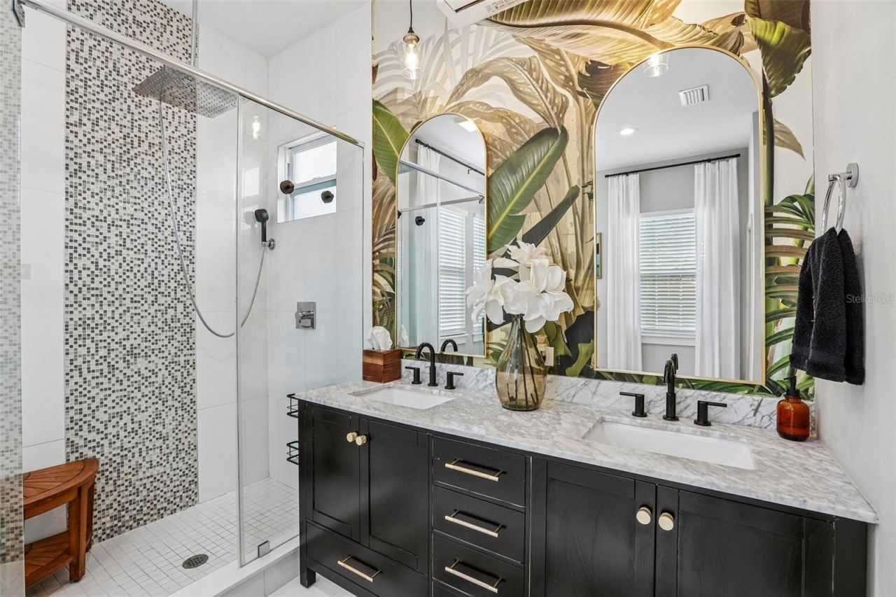 472 36th Avenue N, Saint Petersburg, FL 33704 Photo