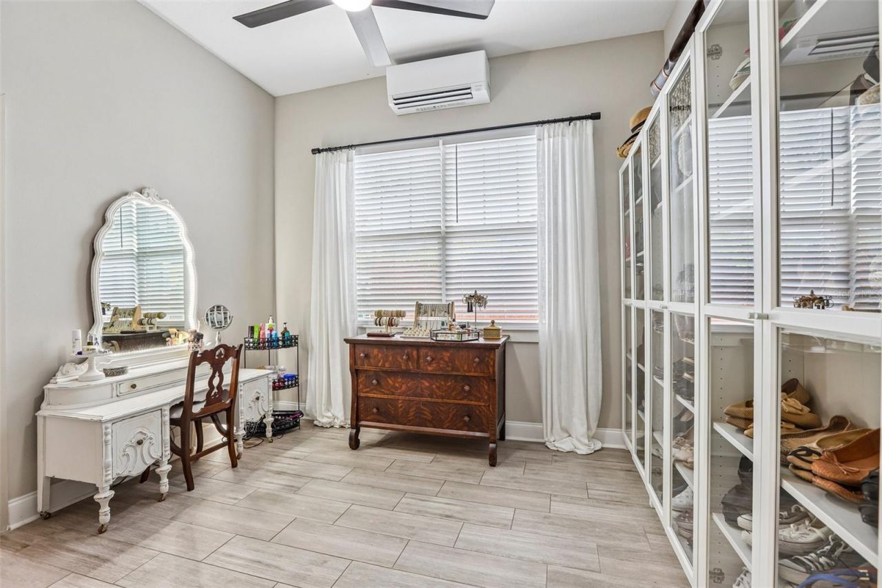 472 36th Avenue N, Saint Petersburg, FL 33704 Photo