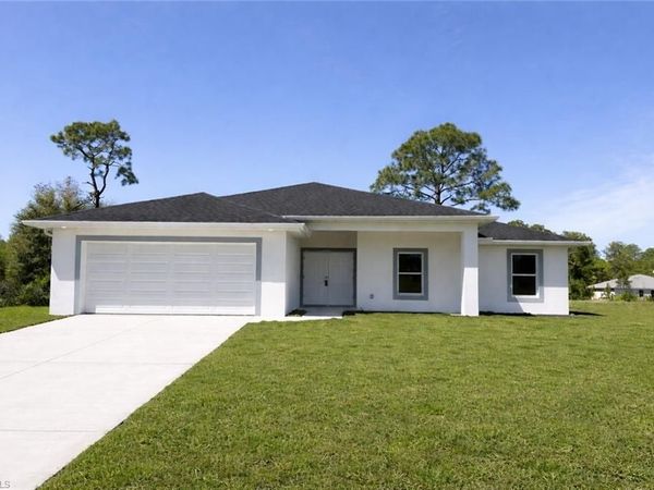1203 Truman AVE , LEHIGH ACRES, FL 33972