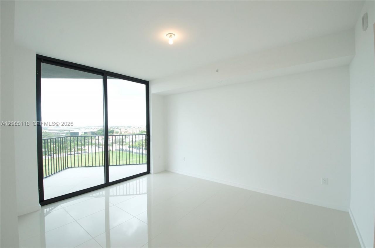 5300 Paseo Blvd , Unit 709, Doral, FL 33166 Photo