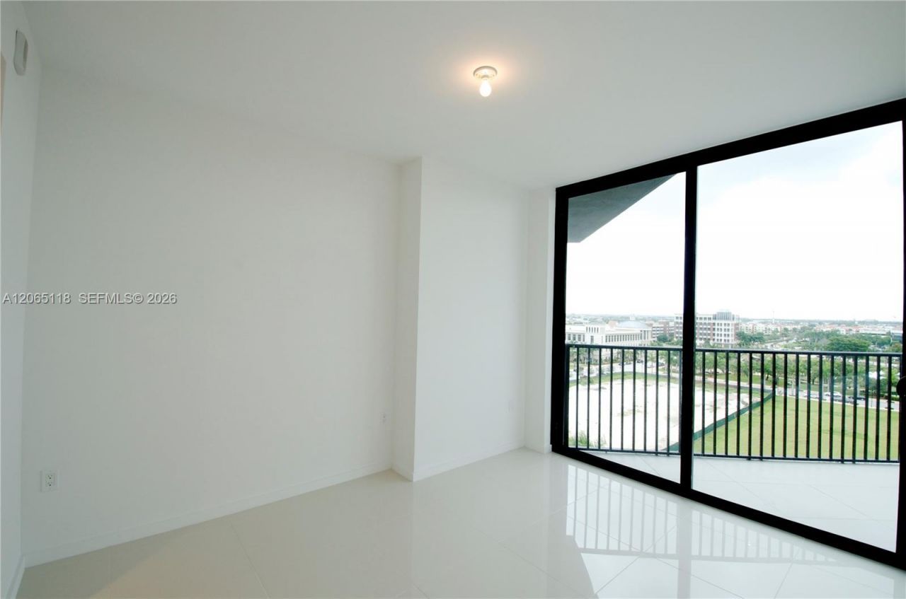 5300 Paseo Blvd , Unit 709, Doral, FL 33166 Photo