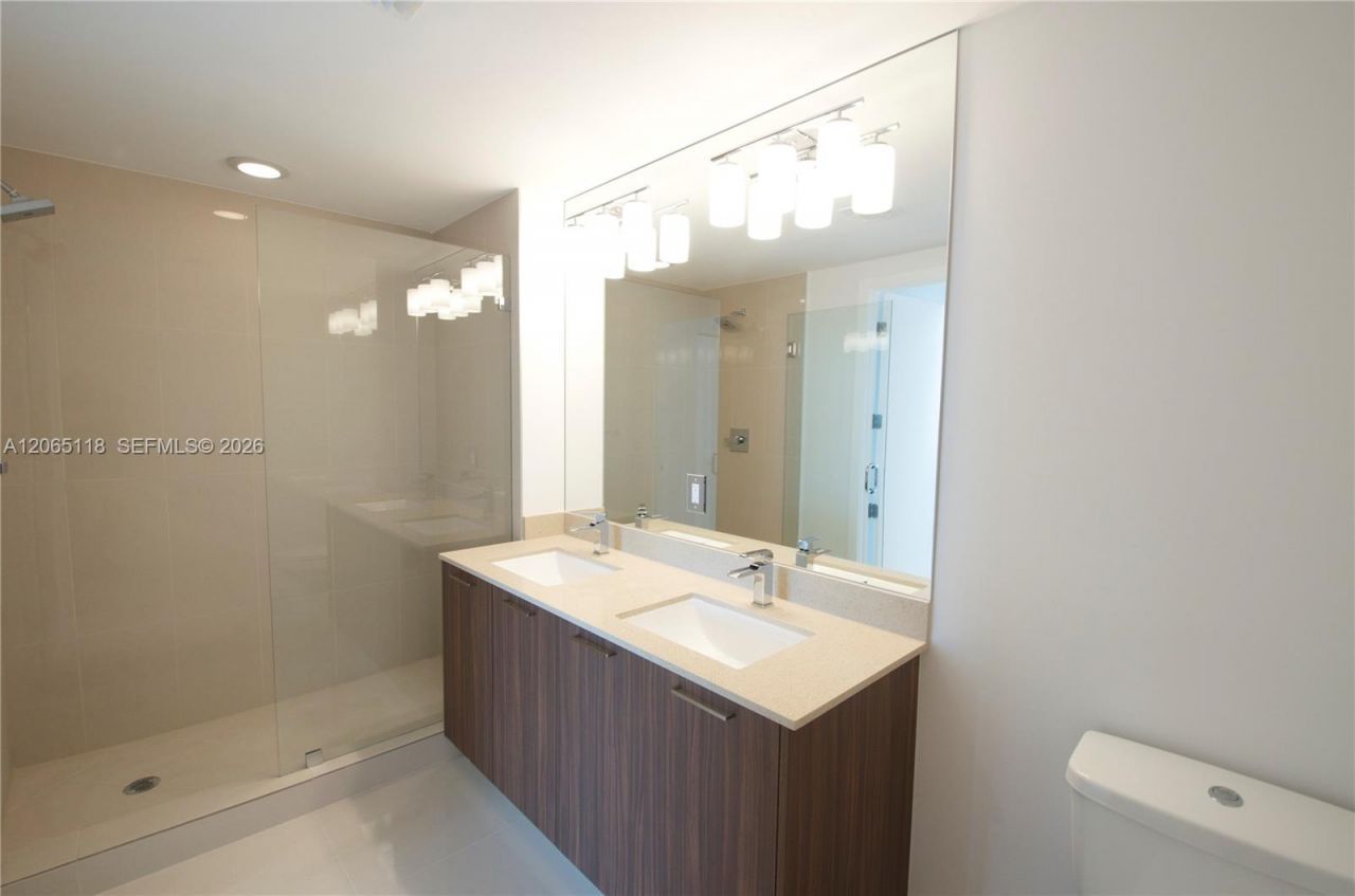 5300 Paseo Blvd , Unit 709, Doral, FL 33166 Photo