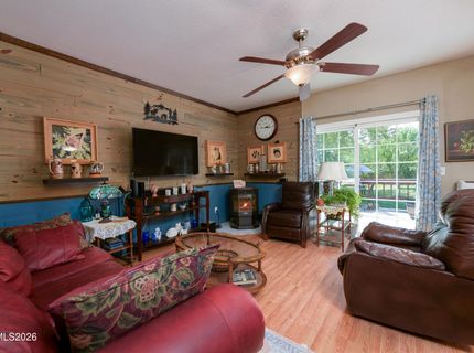 33 N West Street, Yerington, NV 89447 Photo